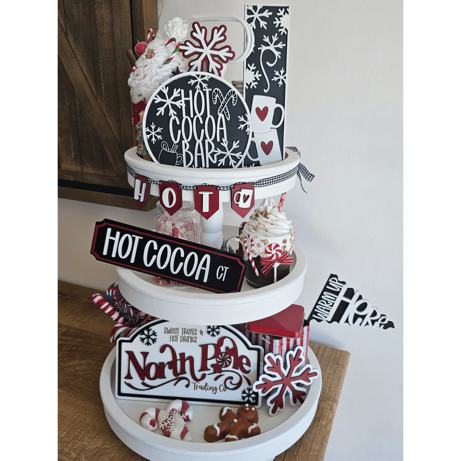 décoration-plateau-a-plusieurs-niveaux-tiered-tray-hot-cocoa-north-pole-farmhouse-noel-hiver (12)