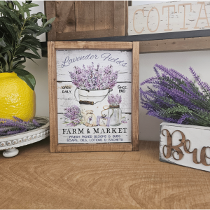 cadre sign farmhouse lavender fields farm market en bois avec pot de lavande pour décoration provençale vintage