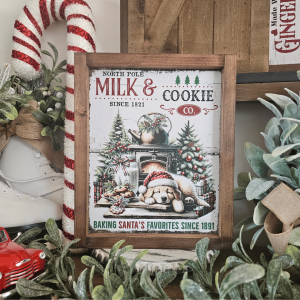 Cadre décoratif farmhouse North Pole Milk & Cookie en bois, style vintage de Noël avec biscuits, lait et cheminée
