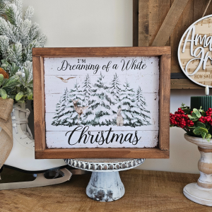 Cadre décoratif farmhouse I’m Dreaming of a White Christmas en bois avec sapins enneigés et animaux de la forêt