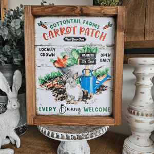 Cadre sign farmhouse Carrot Patch Cottontail Farms avec lapin, carottes et potager
