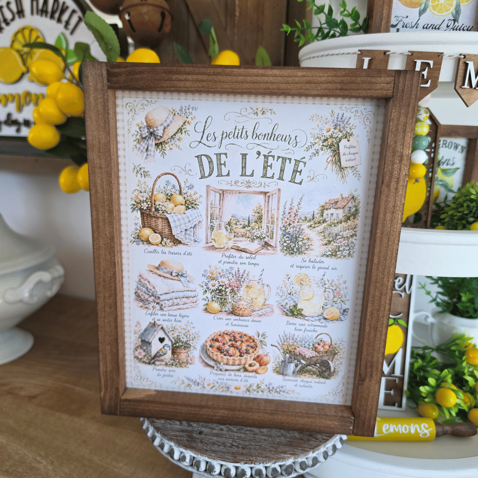 Cadre sign farmhouse Les Petits Bonheurs de l’Été avec citrons et fleurs champêtres
