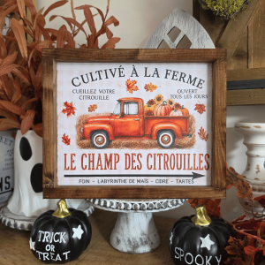 Cadre farmhouse Le Champ des Citrouilles avec pick-up orange