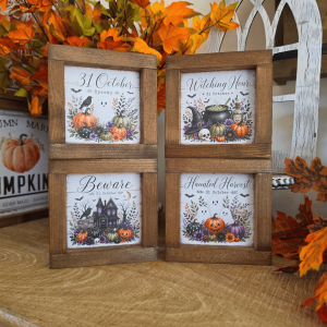 Lot de quatre mini cadres sign farmhouse Halloween avec fantômes, citrouilles, chaudron et maison hantée