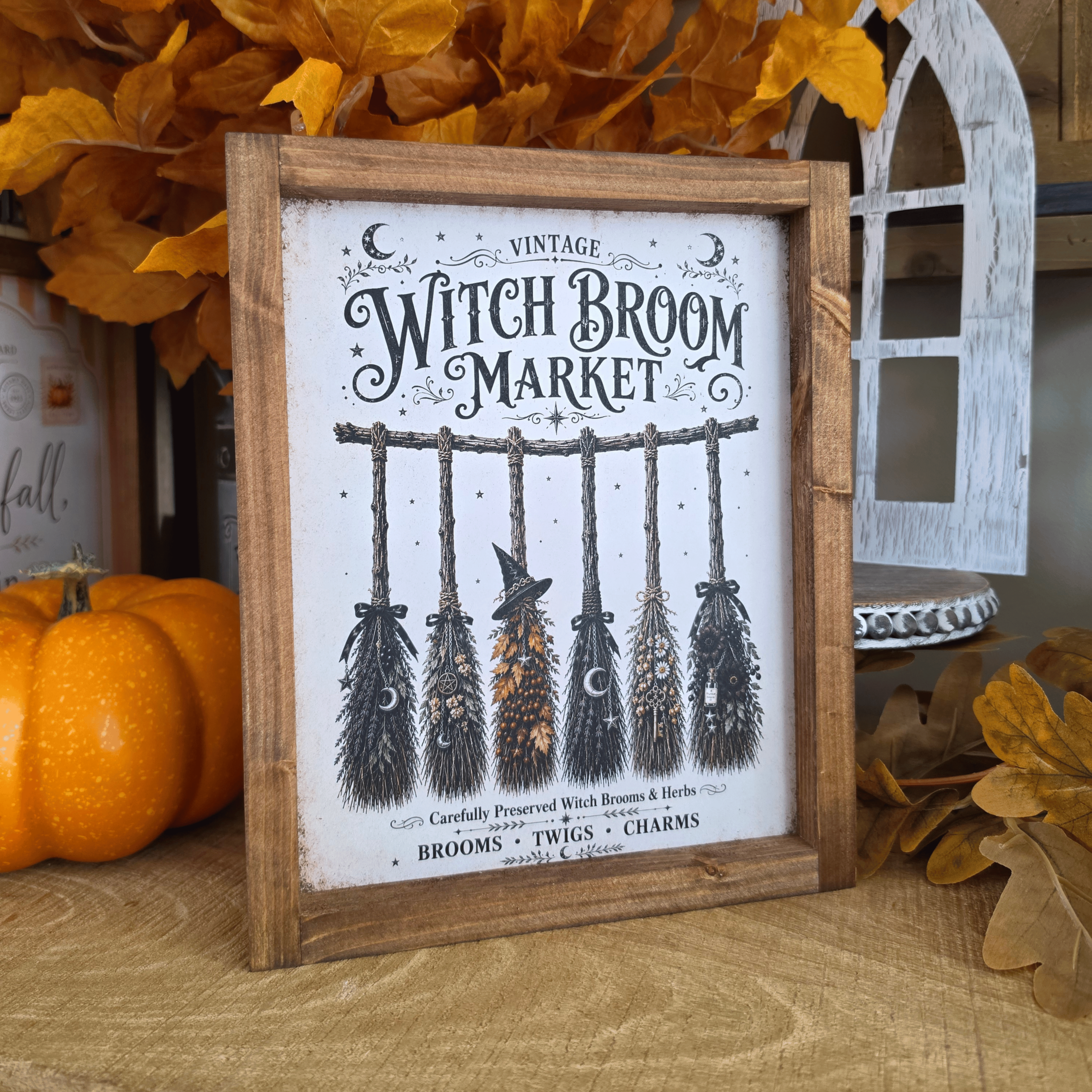 Cadre sign farmhouse Halloween Witch Broom Market avec balais de sorcière