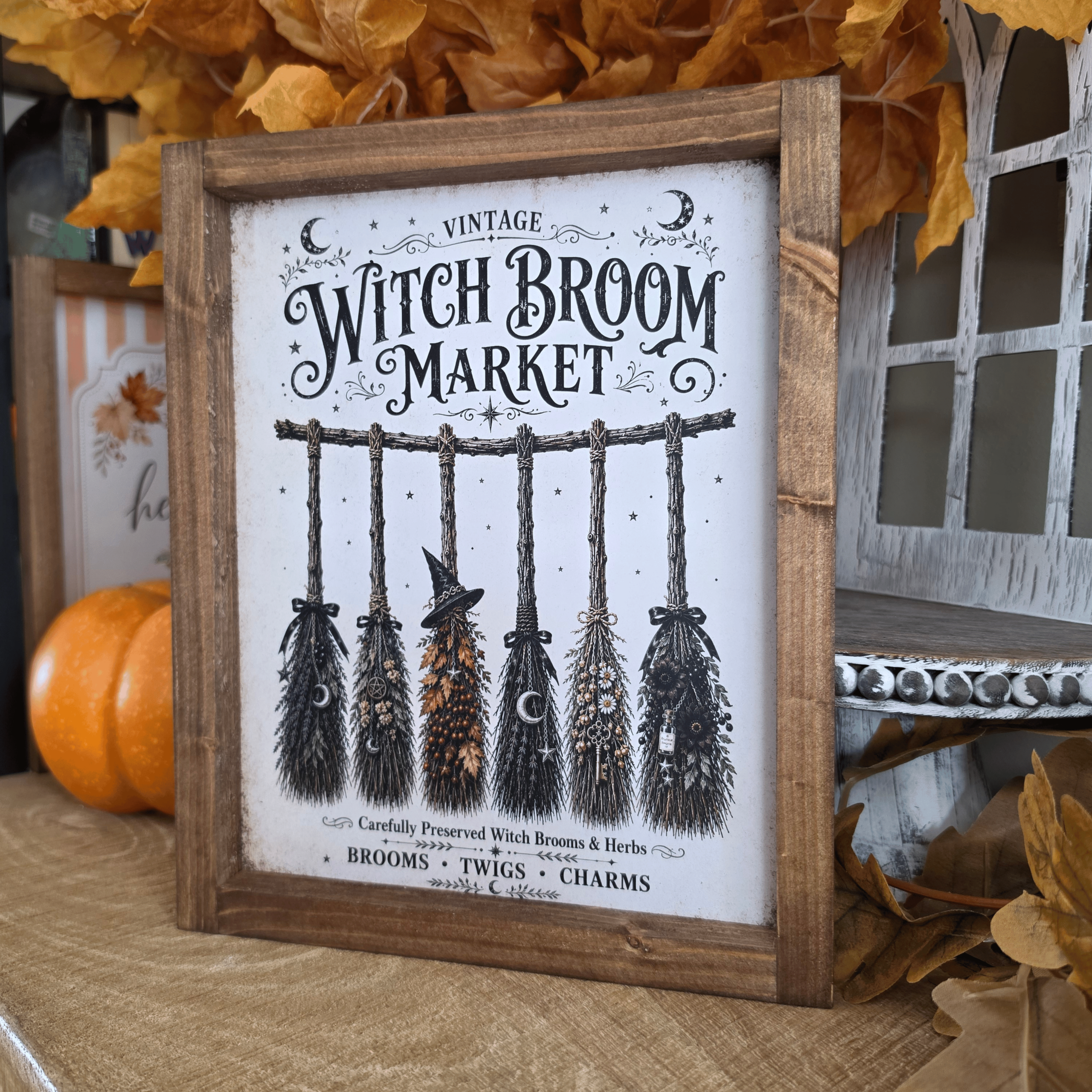 Cadre sign farmhouse Halloween Witch Broom Market avec balais de sorcière