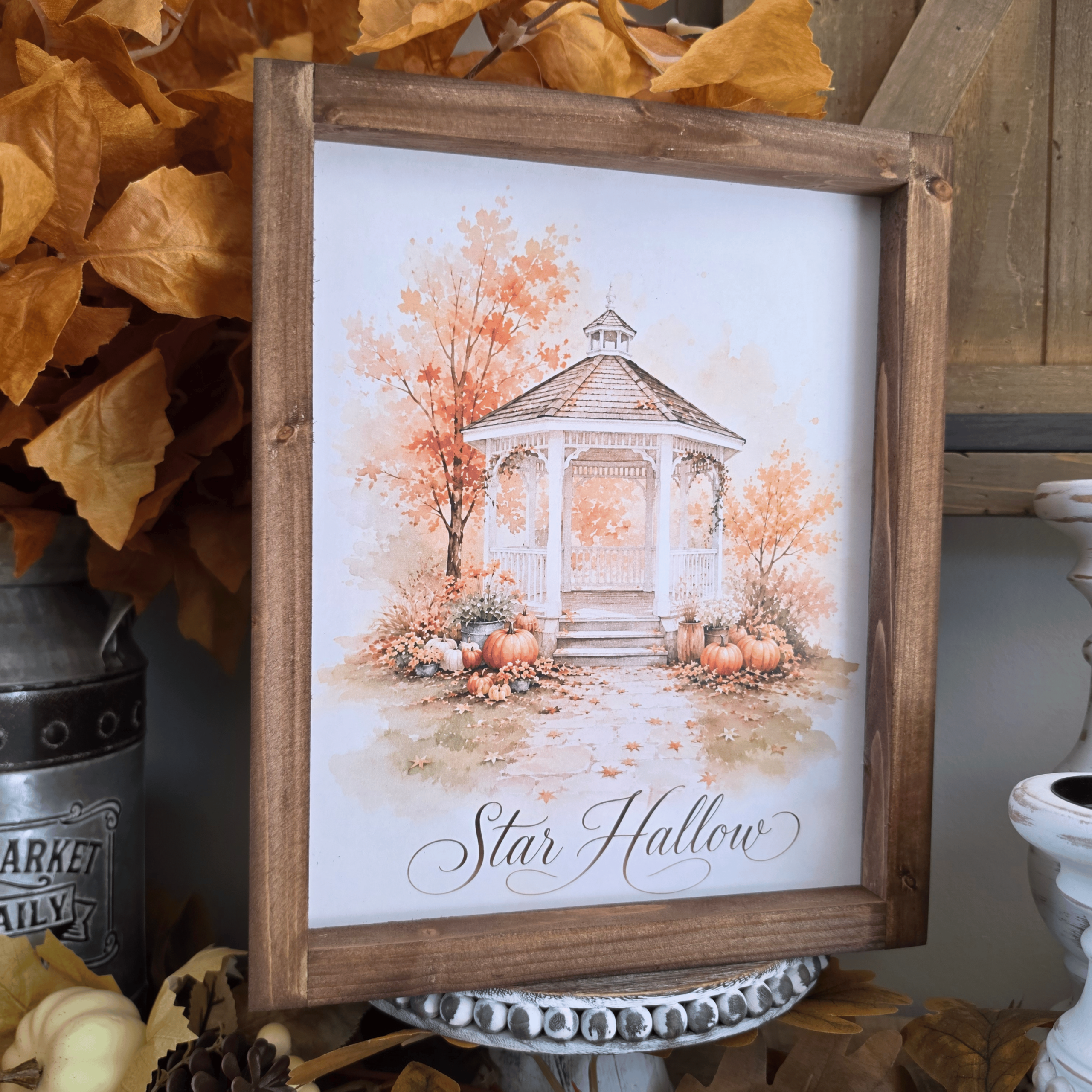 Cadre sign farmhouse Star Hallow avec kiosque et citrouilles d’automne