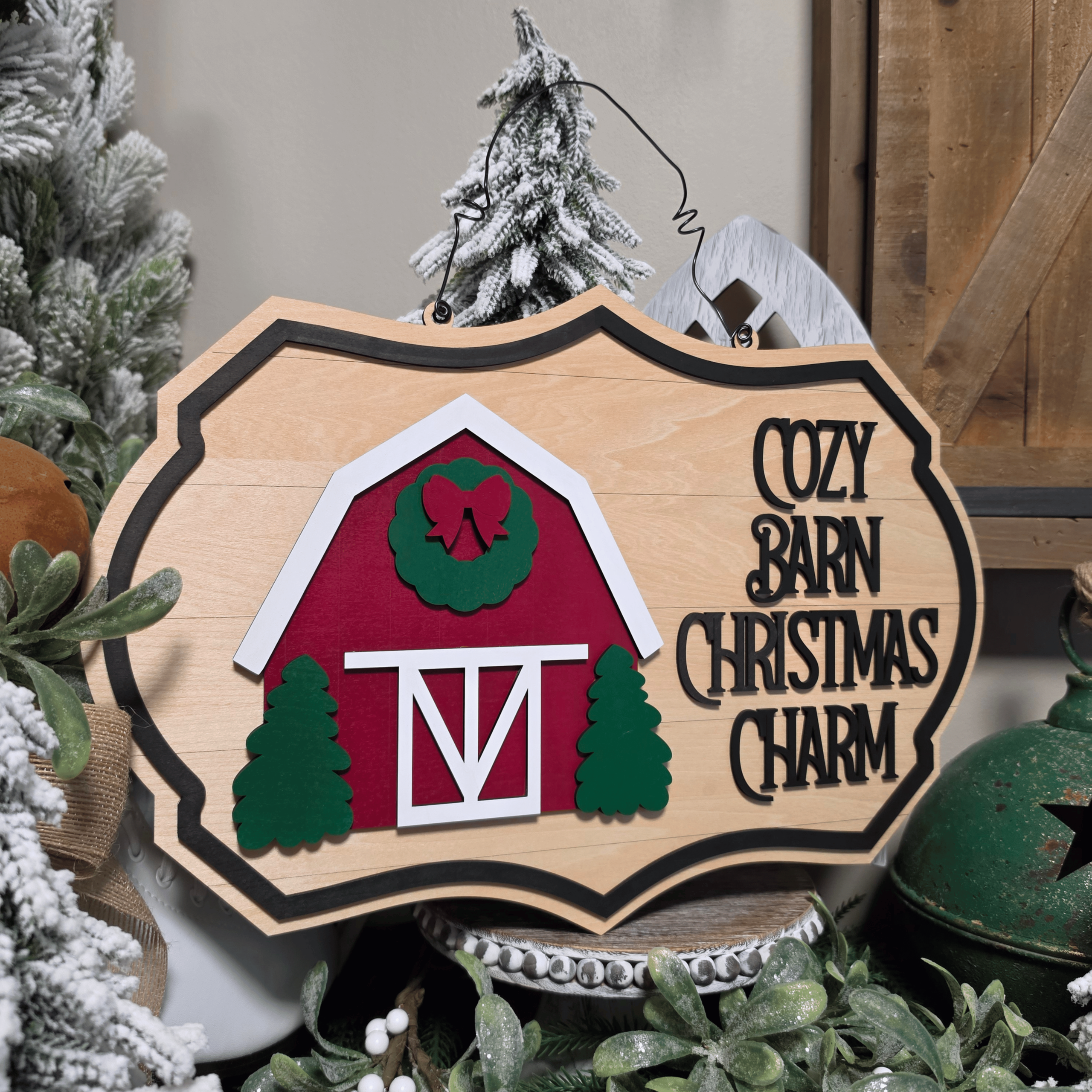 Sign farmhouse Noël en bois Cozy Barn avec grange rouge et sapins