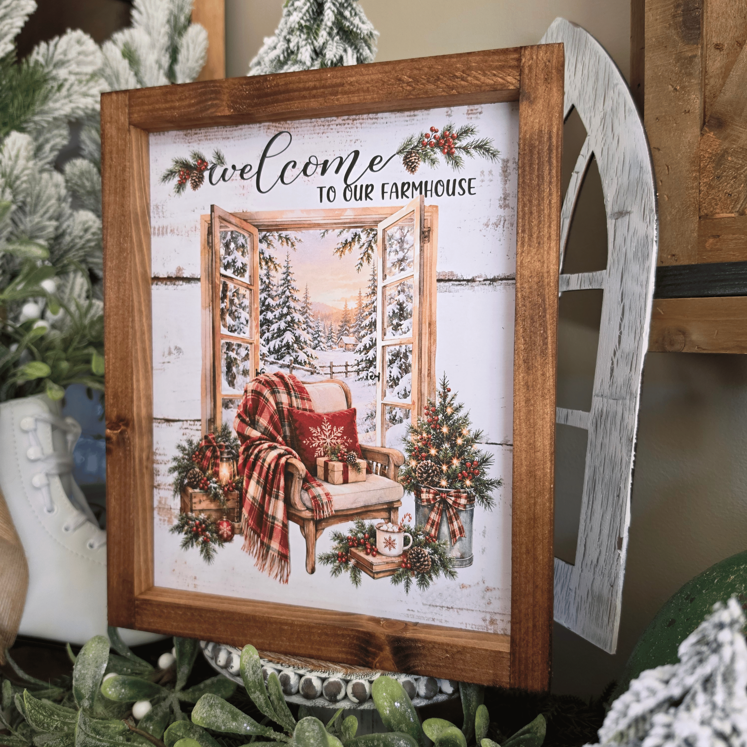 Cadre farmhouse Noël cosy avec fauteuil, plaid tartan et sapin