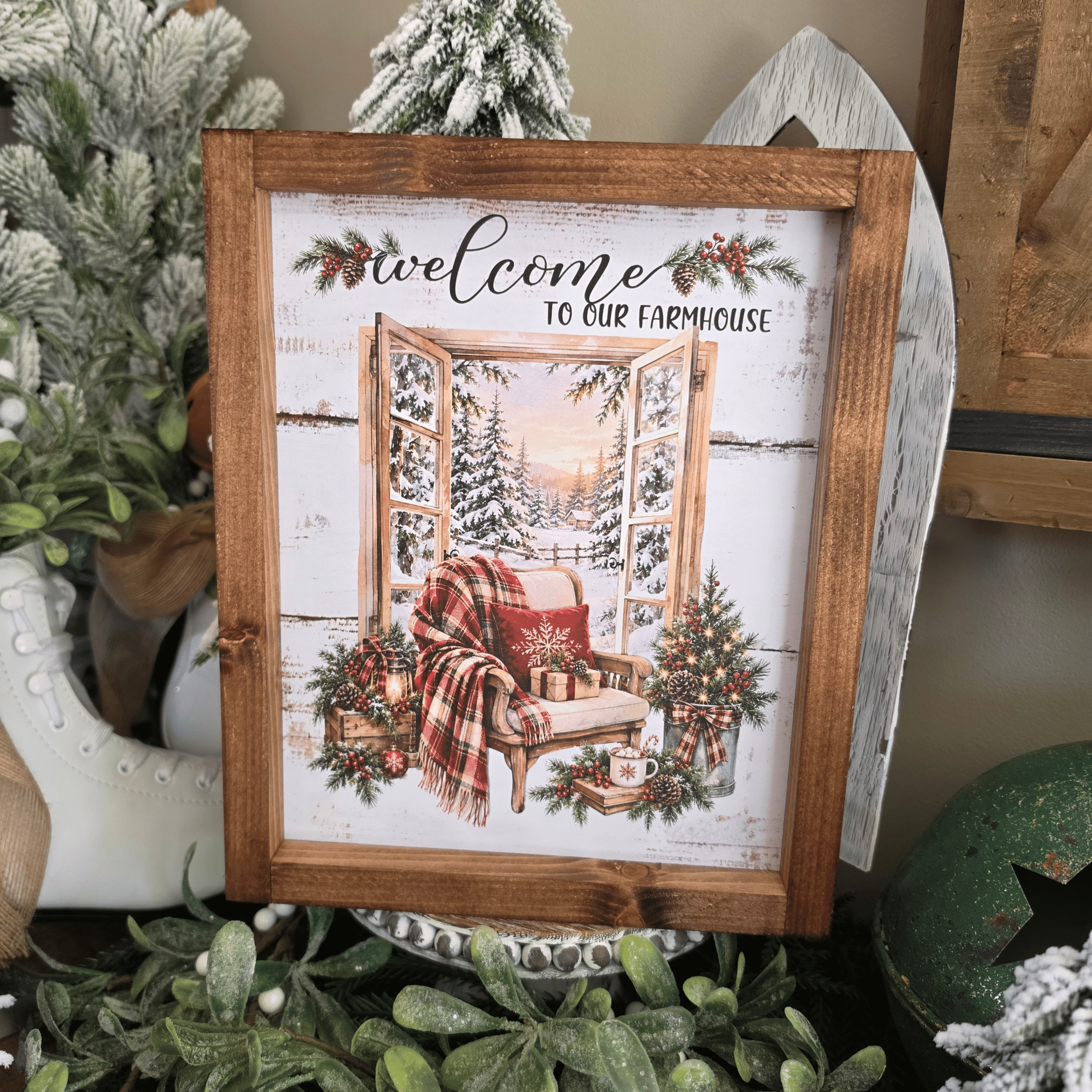Cadre farmhouse Noël cosy avec fauteuil, plaid tartan et sapin